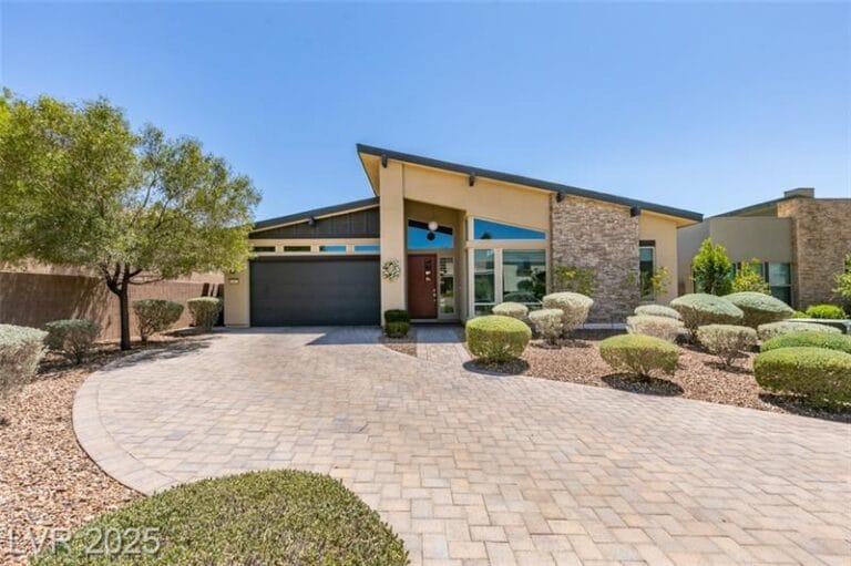 Mid-Century Modern Pool Home in Gated Community For Sale | 2957 Bexley Ridge Court | Inspirada