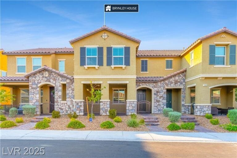 3171 Brynley Ave — $424,995 | Inspirada Townhome with Loft & Fresh Interior