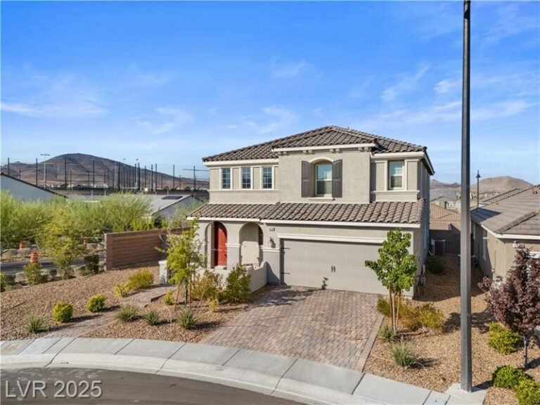 2629 Monte Cevedale Street | 5 Bed 3.0 Bath Home in Inspirada