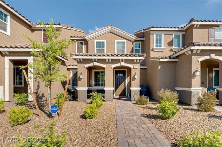 3253 Montage Drive | 3 Bed 2.5 Bath Home in Inspirada