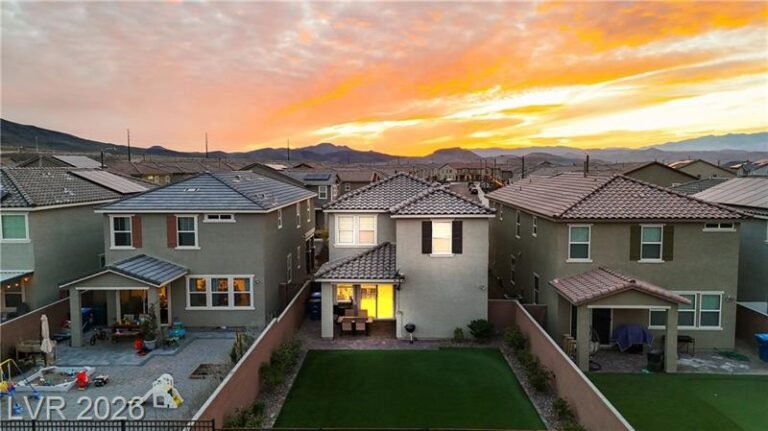 2782 Frabiele St | 4 Bed 3 Bath Home in Inspirada