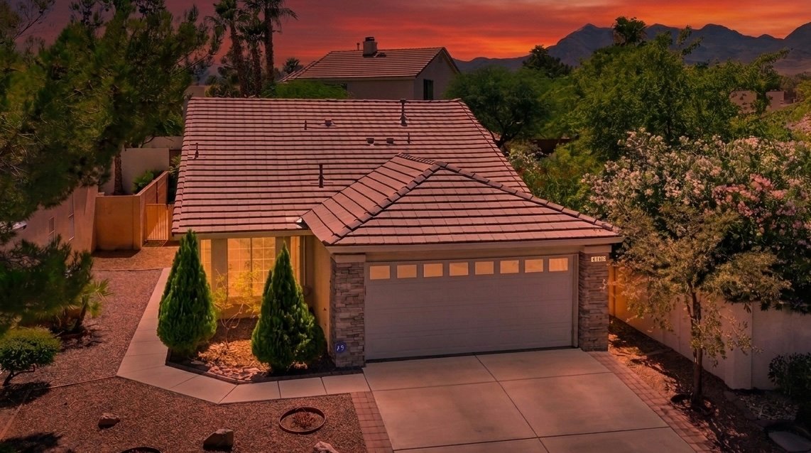 1705 Eagle Peak Way Las Vegas NV - 3 Bed 2 Bath Home in Summerlin