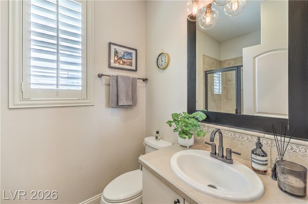 Bathroom at 2089 Danzinger Place, Inspirada Henderson NV - 4 Bed Home for Sale