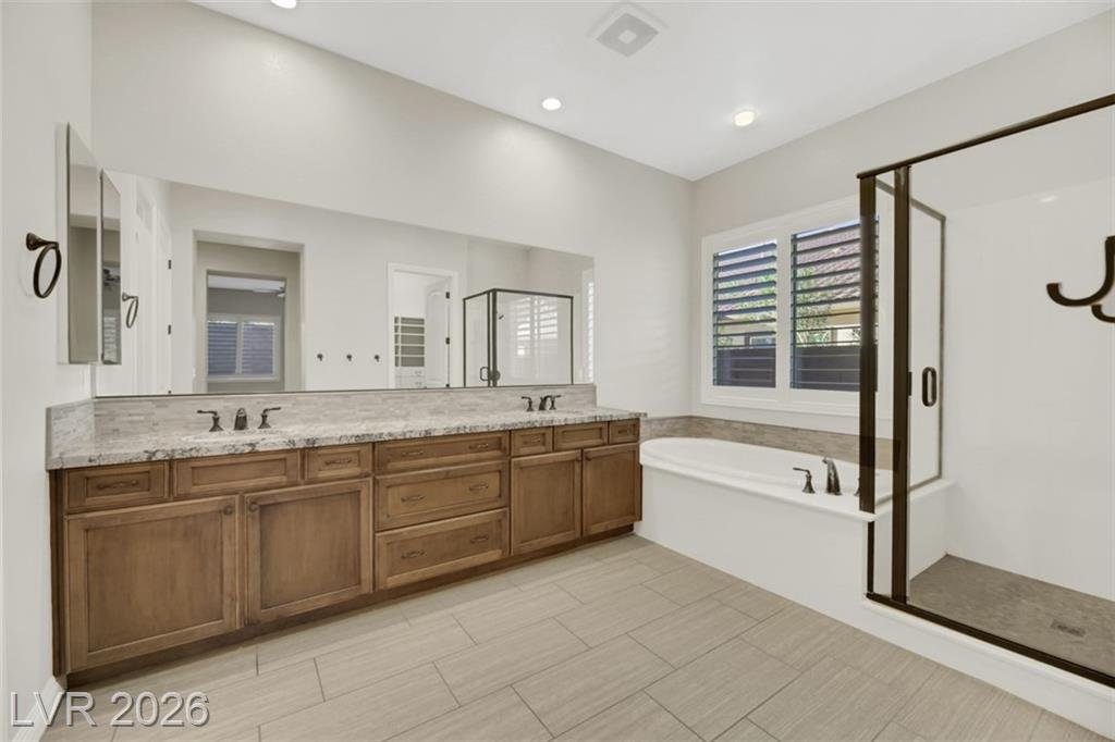 Primary Bath at 2146 Katesbridge Court, Inspirada Henderson NV - 4 Bed Home for Sale