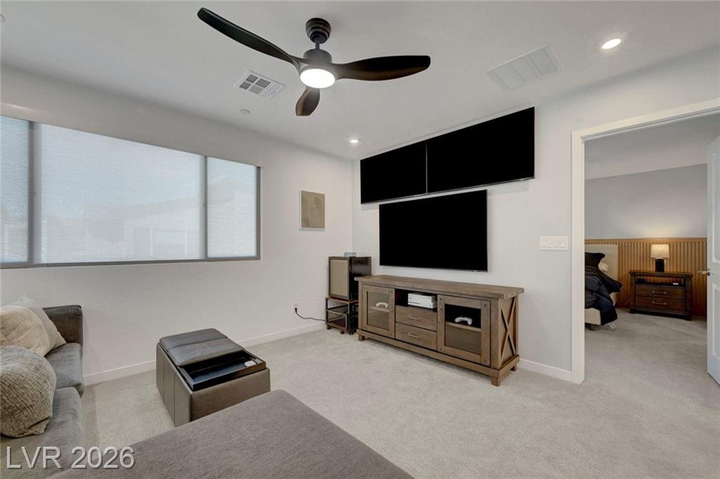 Loft flex space, ideal for a home office or reading nook