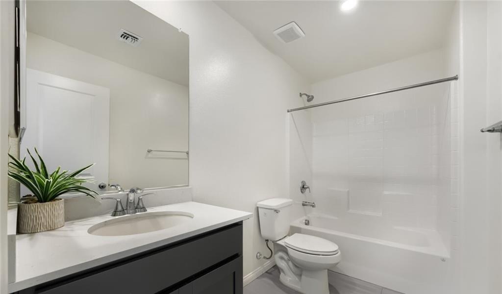 Bathroom at 2801 Gallarate Drive, Inspirada Henderson NV - 5 Bed Home for Sale