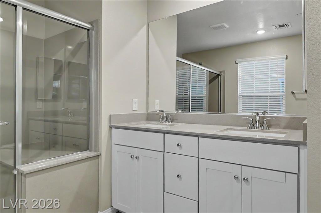 Primary Bath at 3737 Via Gennaro in Inspirada, Henderson NV