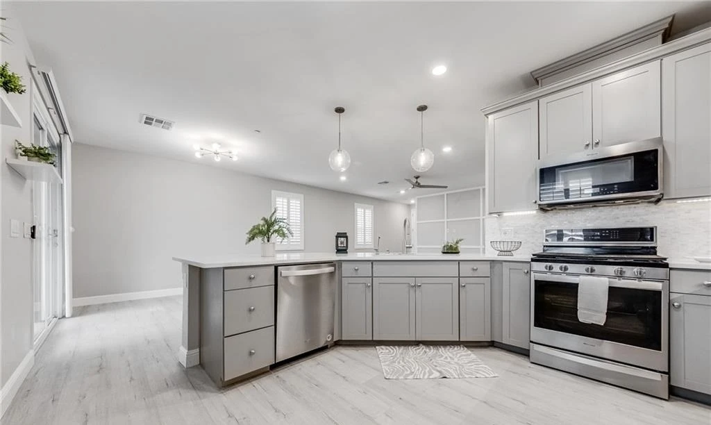 Kitchen at 2807 Donatello Manor Place, Inspirada Henderson NV - 3 Bed Home for Sale