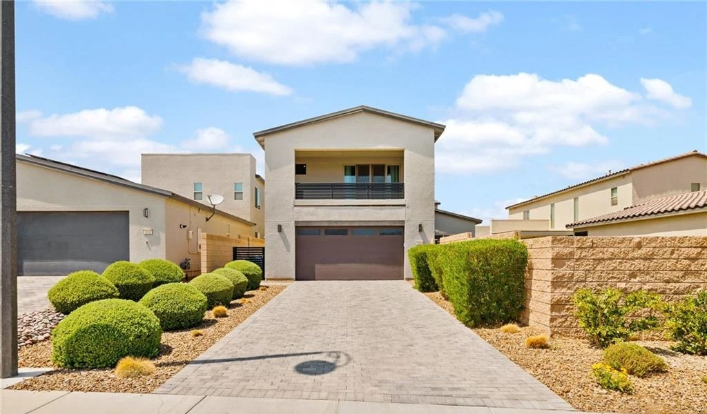 Garage at 3194 Poplar Crest Court, Inspirada Henderson NV - 4 Bed Home for Sale
