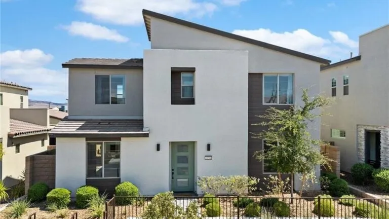 3194 Poplar Crest Court | 4 Bed 3.5 Bath Home in Inspirada