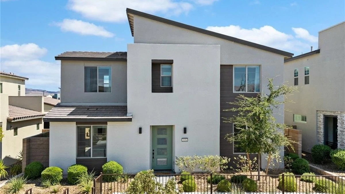 3194 Poplar Crest Court Henderson NV - 4 Bed 3.5 Bath Home in Inspirada Community
